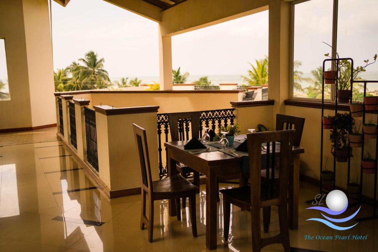 The Ocean Pearl Hotel Negombo Exterior photo