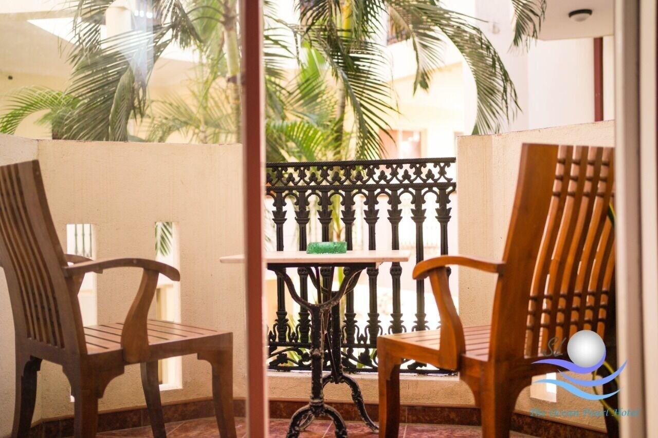 The Ocean Pearl Hotel Negombo Exterior photo