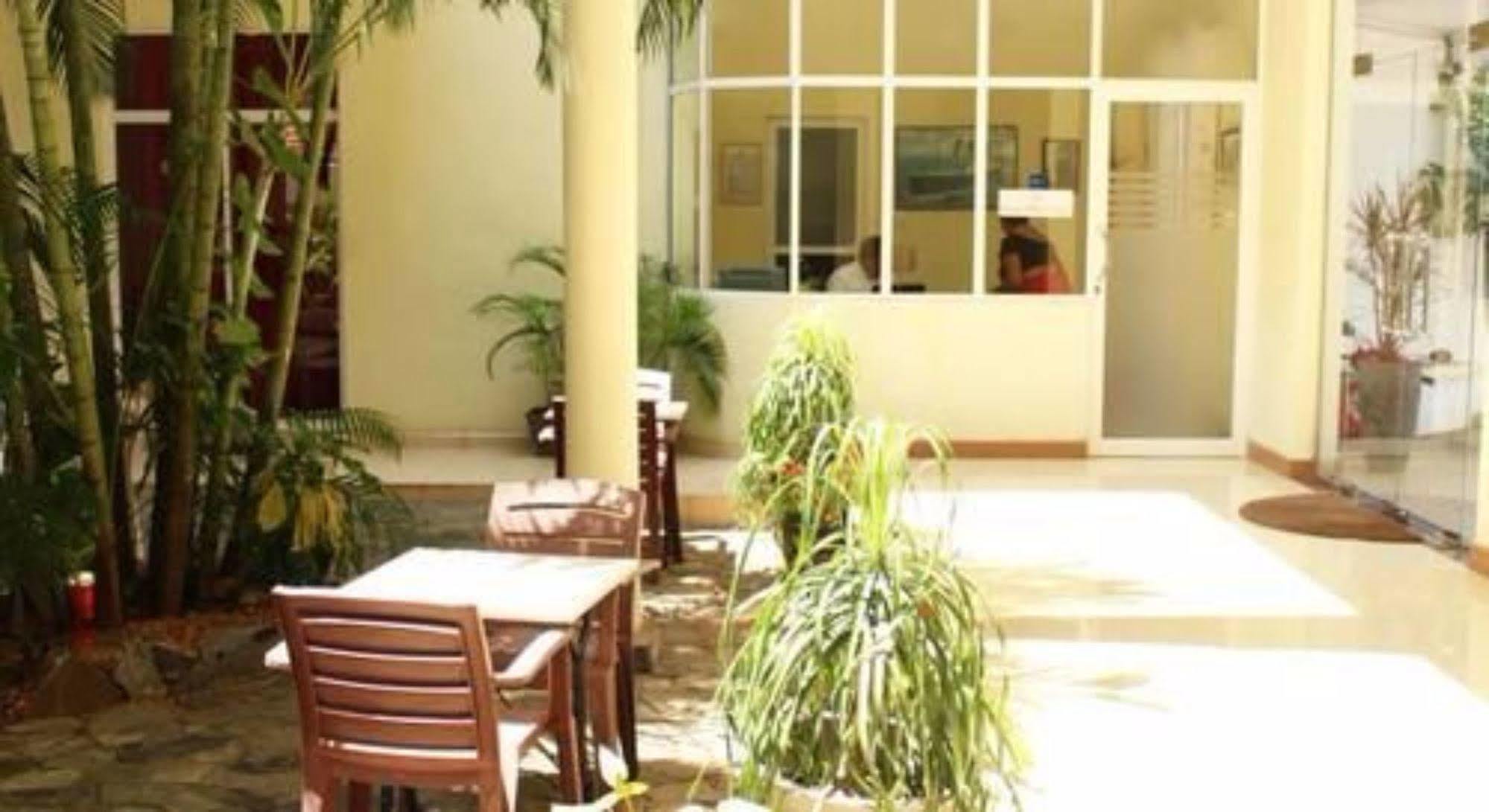 The Ocean Pearl Hotel Negombo Exterior photo